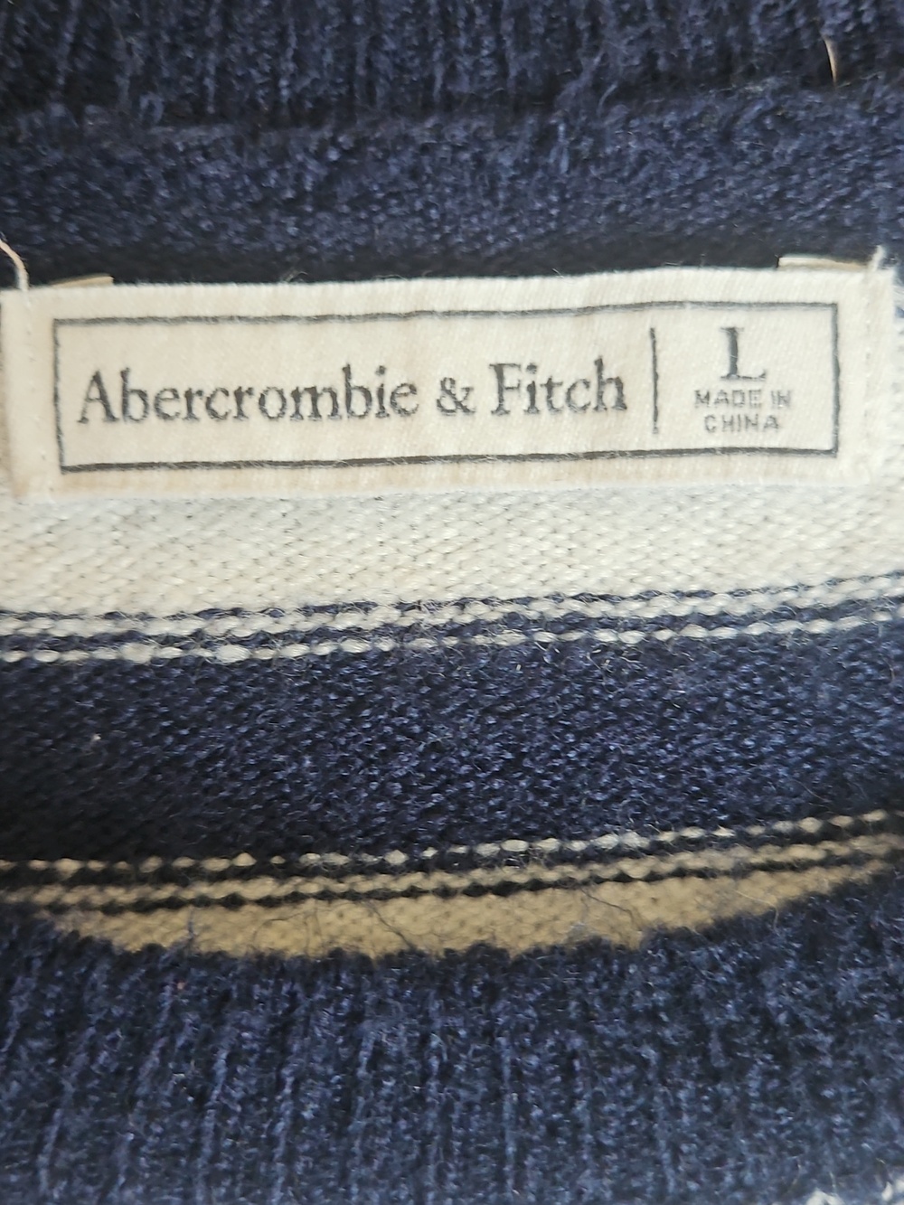 Abercrombie & Fitch Navy and White Striped Crewneck Sweater - Picture 6 of 6
